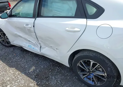 2024 Kia Forte Lxs из США, поврежденный, VIN 3KPF24AD8RE824488